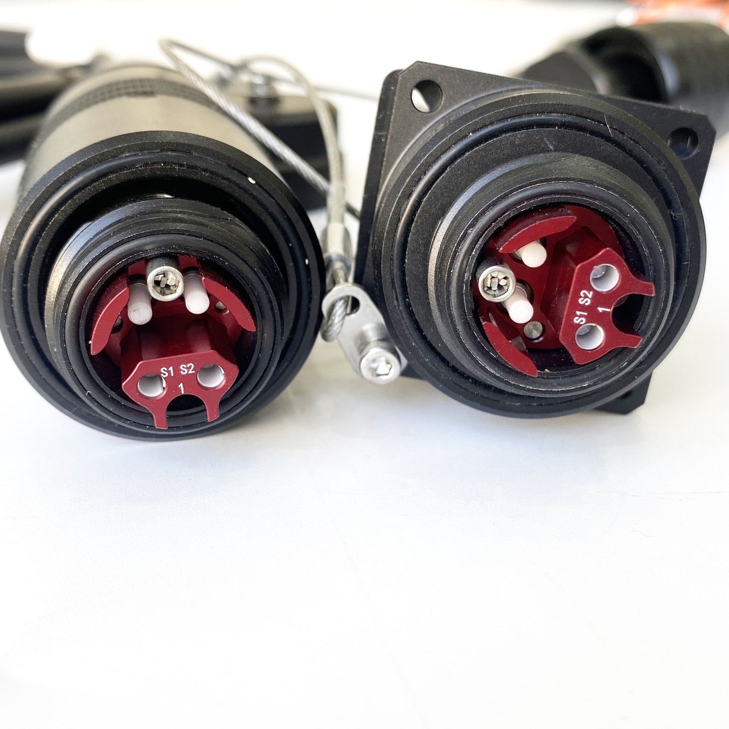 YZG II/ TFOCA Fiber Connectors 4Cores Plug and Socket YZG II/04P YZG II/04S TFOCA 4CORES PLUG and SOCKET Assemblies