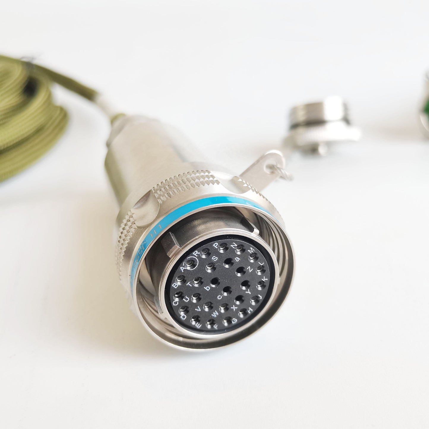 F-tone MIL-DTL-38999/26KE26B1N GJB599 /20KE26A1N Series Waterproof Connectors Plug Fiber Optic Cable Assembly