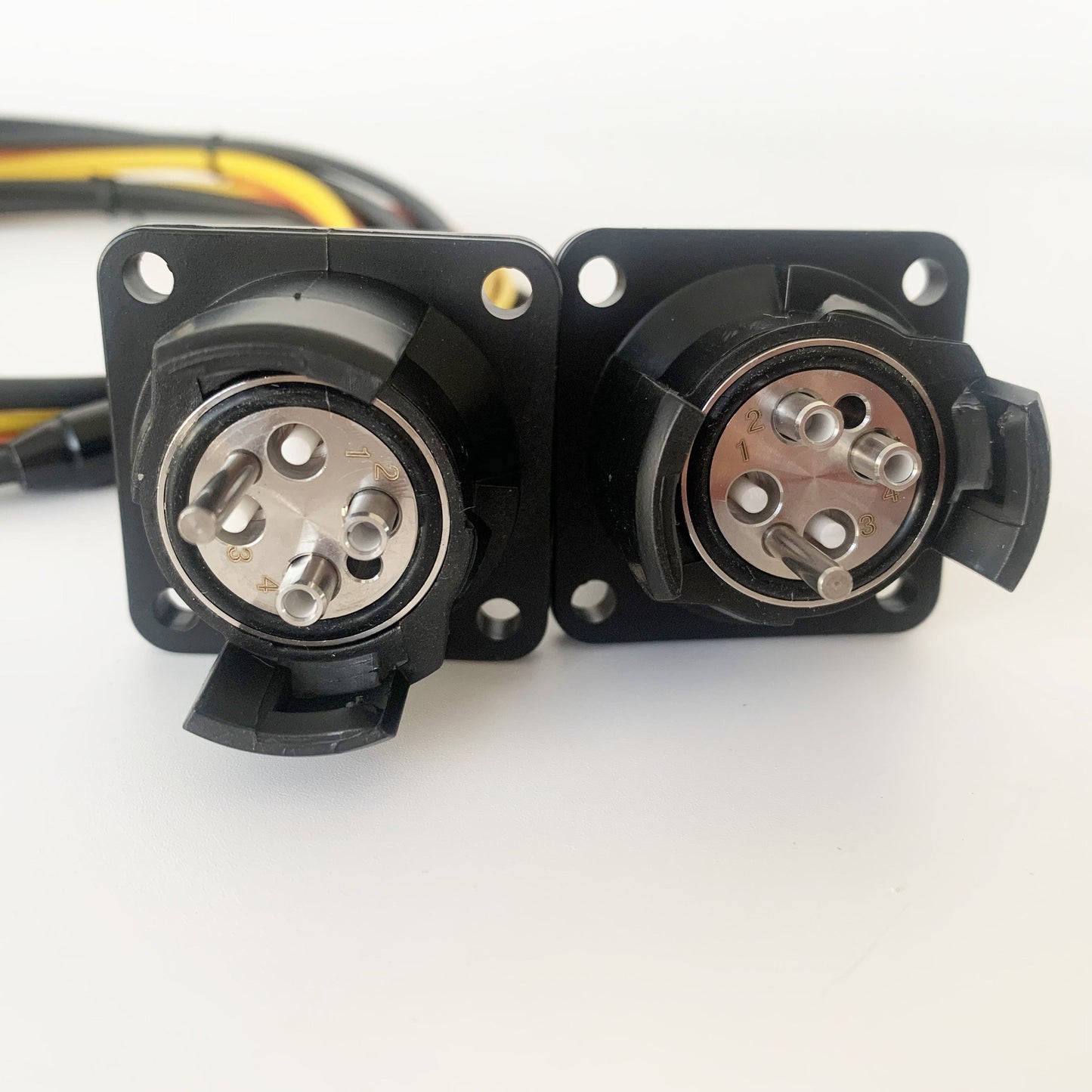 Field Fiber Cable Connector YZB04P YZB04S Outdoor Waterproof YZB 4 Cores Plug and Socket Connector