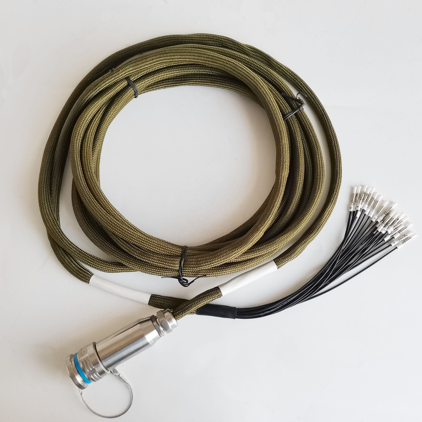 F-tone MIL-DTL-38999/26KE26B1N GJB599 /20KE26A1N Series Waterproof Connectors Plug Fiber Optic Cable Assembly