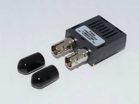 Fibre optique 650 nm compatible AVAGO HFBR-1521Z Dispositif émetteur-récepteur optoélectronique hautes performances DC-5 MBd