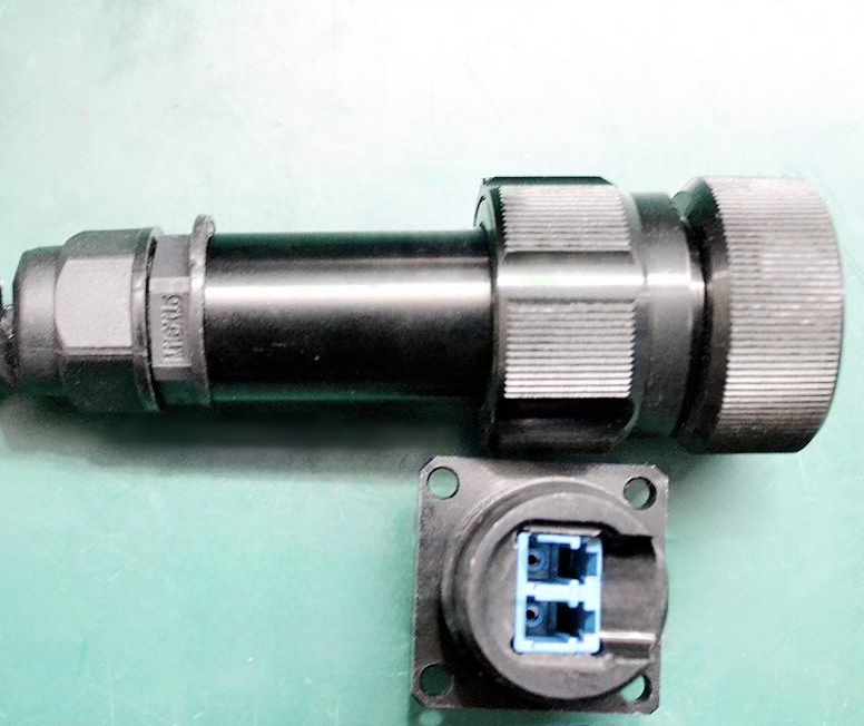 PDLC Waterproof LC SC Fiber Optic Cable Patch Cord for FTTA Telecommunication Equipment Armored Fiber Patch Cord